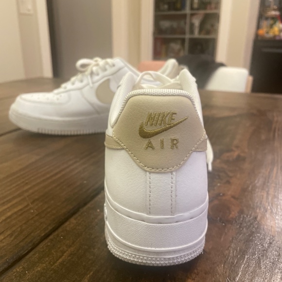 Nike air beige - Picture 2 of 3